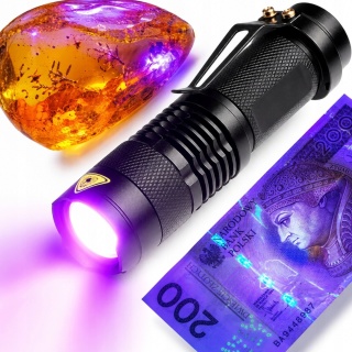 LATARKA UV 395 NM MOCNA TAKTYCZNA LED AKUMULATOROWA SURVIVALOWA bateria AA
